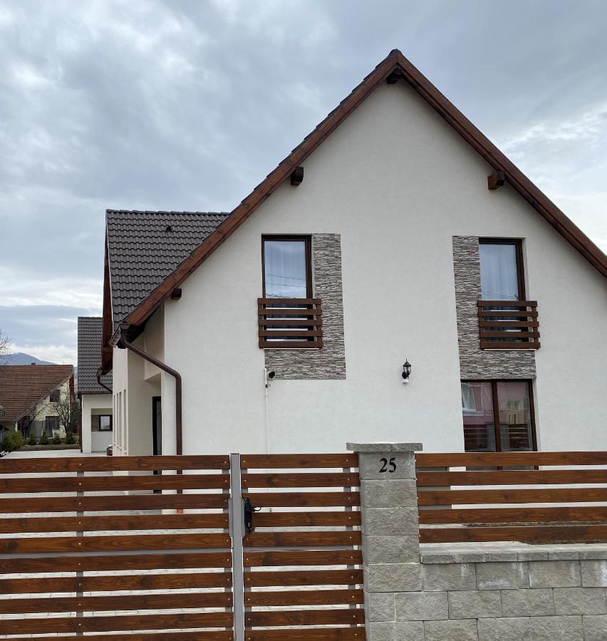 Fenyo Apartman House I Odorheiu Secuiesc Εξωτερικό φωτογραφία
